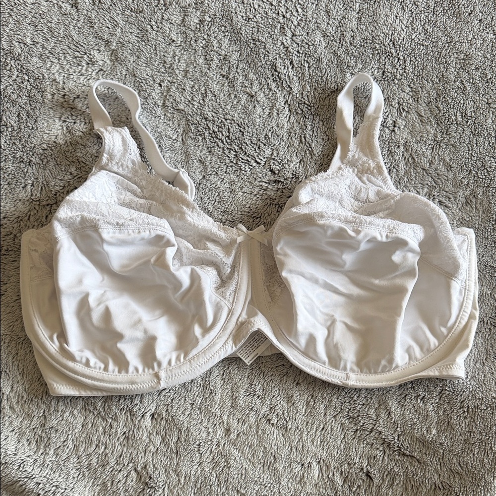 Lilyette Soft White Full Coverage Bra